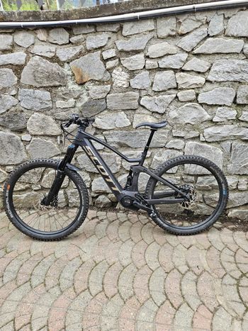 Used Scott Genius eRIDE 910 2023 2023 Mountainbike, Black, 29 — image 1 of 6