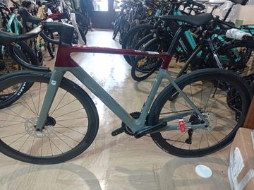 Gebrauchtes Focus IZALCO MAX 8.9 2024 2024 Road & Gravel, Hellgrau — Bild 6 von 6