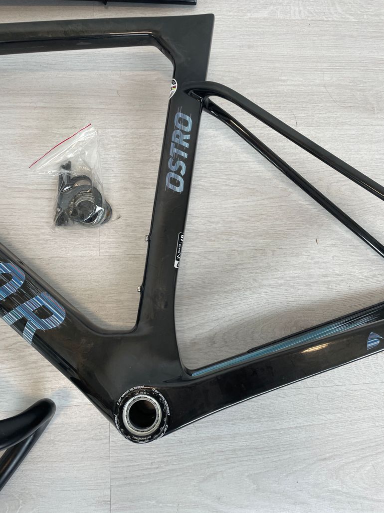 Used Factor OSTRO VAM 2022 Frameset 2022 Road & Gravel, Black — image 3 of 19