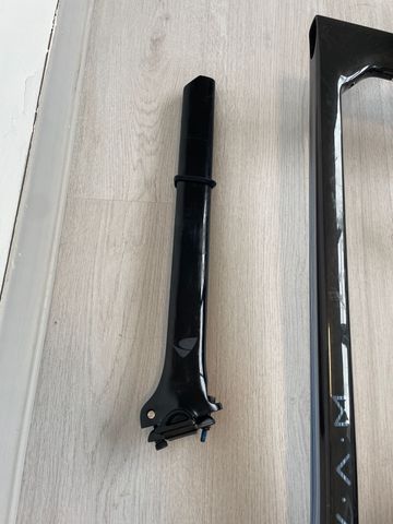 Used Factor OSTRO VAM 2022 Frameset 2022 Road & Gravel, Black — image 6 of 19
