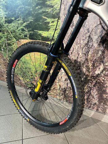 Použité Propain Rage CF 29" Performance 2020 2020 Mountainbike — obrázek 16 z 16