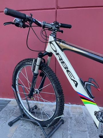 Orbea Alma Carbon 2015 2015 Mountainbike usato, Nero — immagine 5 di 13