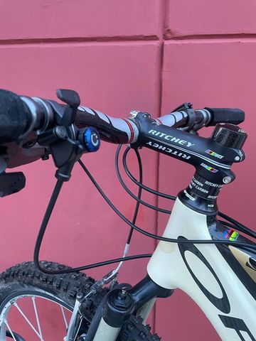 Orbea Alma Carbon 2015 2015 Mountainbike usato, Nero — immagine 3 di 13