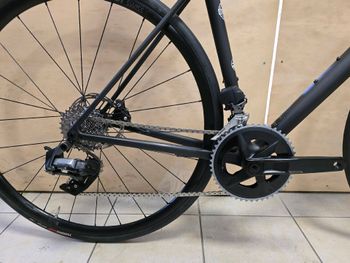 Specialized Aethos Comp - Rival eTap AXS 2023 2023 Road & Gravel usato, Nero — immagine 2 di 9
