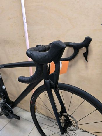 Specialized Aethos Comp - Rival eTap AXS 2023 2023 Road & Gravel usato, Nero — immagine 4 di 9
