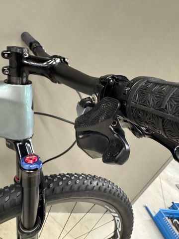 Used Specialized S-Works Epic 2021 2021 Mountainbike, Light Gray, 29 — image 10 of 14