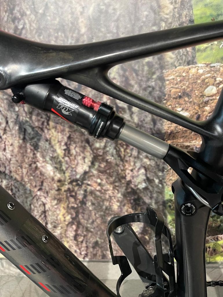 Tweedehands Specialized Epic SRAM GX Eagle 2015 Mountainbike — afbeelding 2 van 15