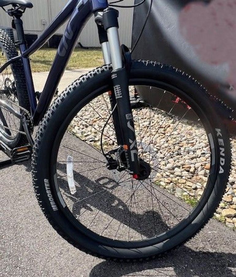 Used Liv Tempt 1 2022 2022 Mountainbike, Purple, 27.5 (650B) — image 4 of 5