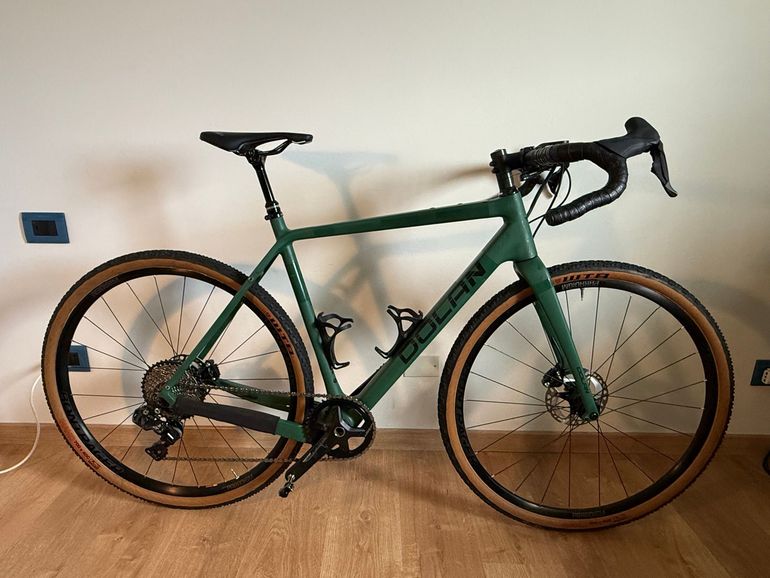 Used Dolan GXC Carbon Disc Gravel Bike - Shimano GRX RX815 Di2 1x11/2x11 HDR 2024 2024 Road & Gravel, Green — image 4 of 6