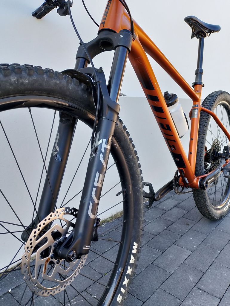 Použité Giant Fathom 29 1 2022 2022 Mountainbike — obrázek 3 z 6