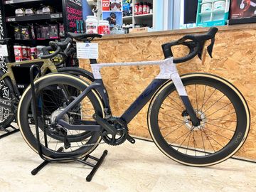 Gebrauchtes Orbea ORCA AERO M20ILTD OQUO RP57LTD/ VISION METRON 5D 2026 2026 Road & Gravel