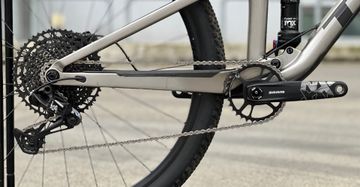 Trek Top Fuel 9.7 2020 2020 Mountainbike usato, Grigio chiaro — immagine 6 di 8
