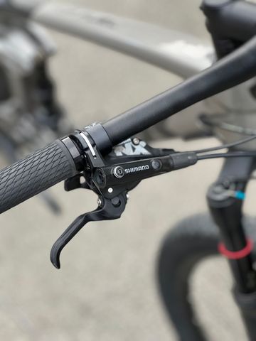Trek Top Fuel 9.7 2020 2020 Mountainbike usato, Grigio chiaro — immagine 7 di 8