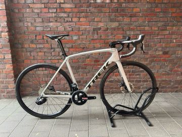 Used Trek Emonda Modell 2023 2023 Road & Gravel