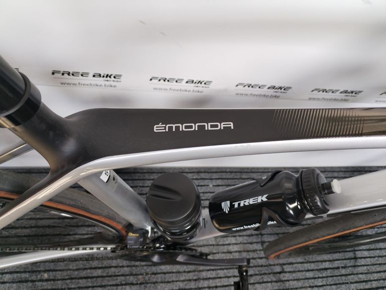 Trek Émonda SL 7 2023 2023 Road & Gravel usato, Grigio chiaro — immagine 5 di 8
