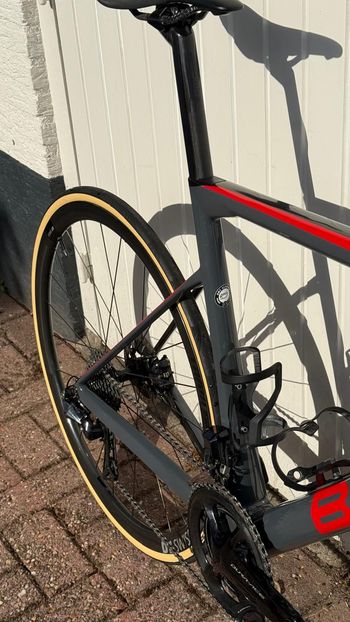 Brugt BMC Teammachine SLR01 DISC ONE 2019 2019 Road & Gravel — billede 3 af 6