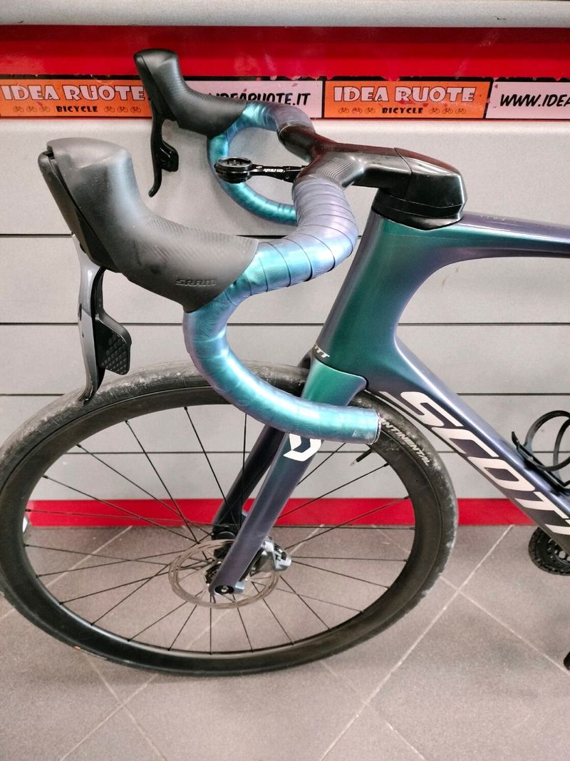 Scott Foil SRAM Force eTap AXS 2022 Road & Gravel d'occasion — image 5 sur 7