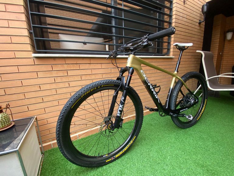 Used Berria 6.1 2022 Mountainbike, Orange — image 4 of 16