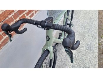 Used Scott Addict Gravel 50 2025 2025 Road & Gravel, Verde — image 8 of 9