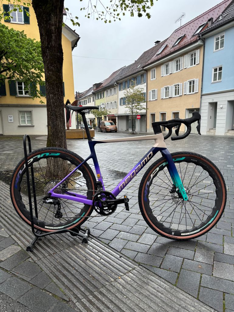Brugt Megamo SILK BUFF-MEGAMO TEAM EDITION 2025 Road & Gravel — billede 2 af 3