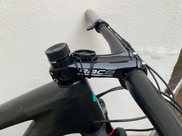 Używany Specialized Men's Epic Pro 2019 2019 Mountainbike — zdjęcie 9 z 24