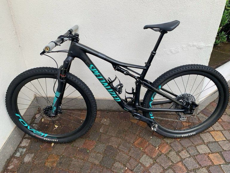 Brugt Specialized Men's Epic Pro 2019 2019 Mountainbike — billede 17 af 24