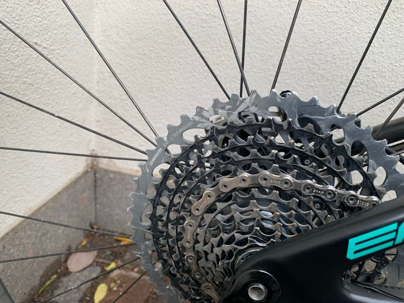 Używany Specialized Men's Epic Pro 2019 2019 Mountainbike — zdjęcie 4 z 24
