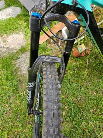 Used Polygon SISKIU T7 2023 2023 Mountainbike, Green, 27.5, 29 — image 1 of 5
