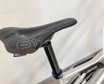 Used Liteville 303 MK1 Race 2025 Mountainbike, Light Gray — image 8 of 9