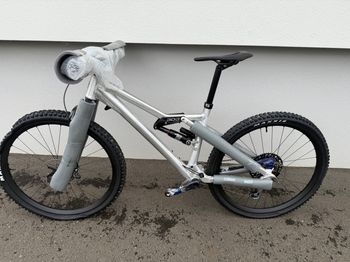 Used Liteville 303 MK1 Race 2025 Mountainbike, Light Gray — image 9 of 9