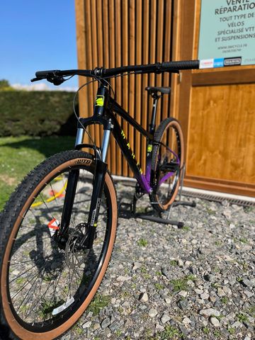 Marin Bobcat Trail 4 2025 2025 Mountainbike usato, Nero — immagine 2 di 4