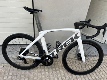 Brugt Trek Madone SLR 9 Disc 2020 2020 Road & Gravel — billede 2 af 18