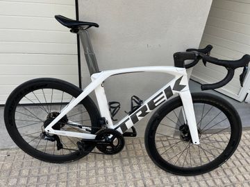 Gebrauchtes Trek Madone SLR 9 Disc 2020 2020 Road & Gravel, Weiß — Bild 2 von 18