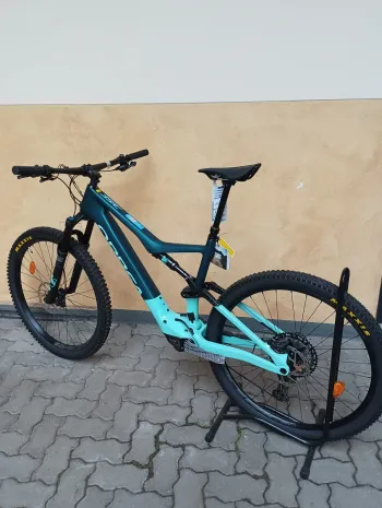 Tweedehands Orbea RISE M20 2022 2022 Mountainbike — afbeelding 2 van 6