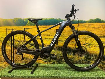 Used CUBE Reaction Hybrid 2022 MTB
