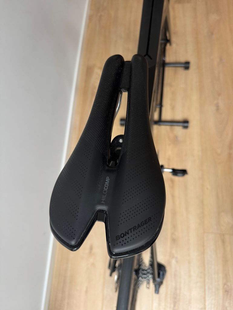 Trek Speed Concept SLR 7 eTap 2023 2023 Road & Gravel usato, Nero — immagine 3 di 9