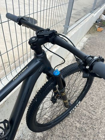 Gebrauchtes Giant Anthem 29 2 2020 2020 Mountainbike, Schwarz, 29 — Bild 4 von 10
