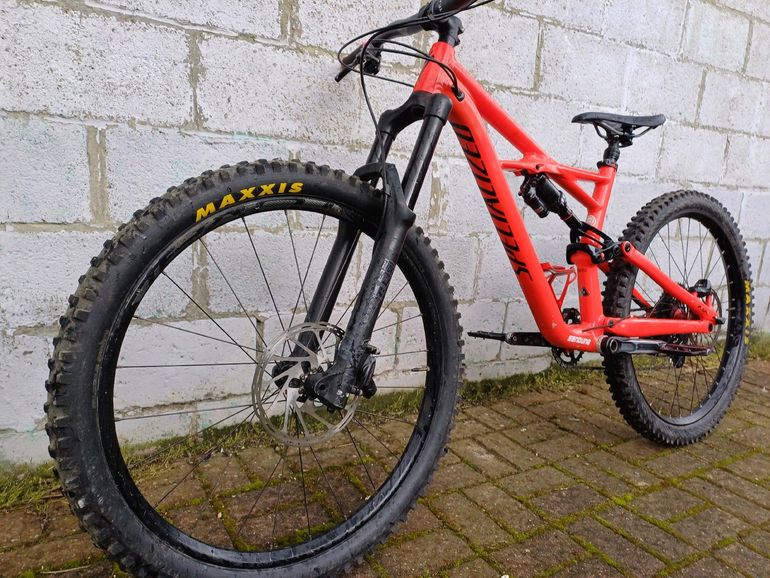 Used Specialized Enduro Comp 2018 2018 Mountainbike, Red — image 12 of 18