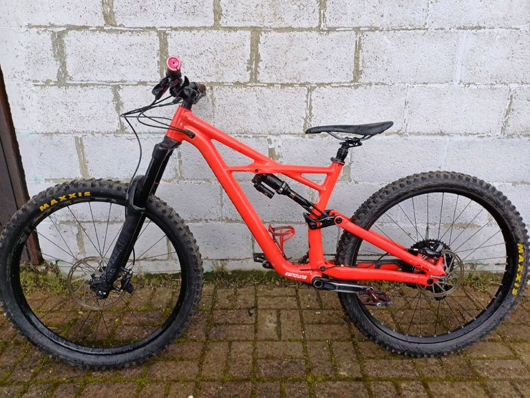 Used Specialized Enduro Comp 2018 2018 Mountainbike, Red — image 13 of 18