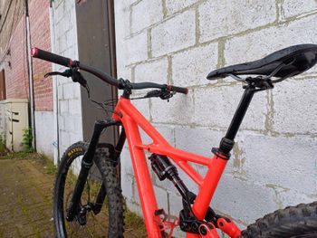 Used Specialized Enduro Comp 2018 2018 Mountainbike, Red — image 8 of 18