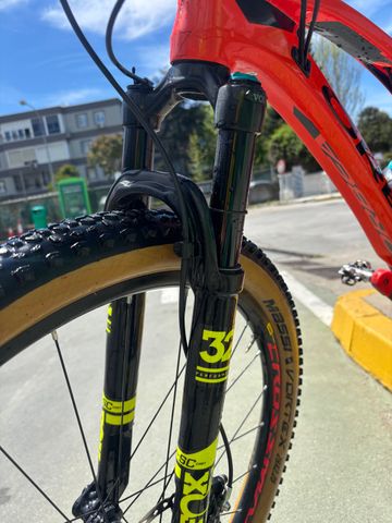 Used Orbea OIZ M30 2019 2019 Mountainbike, Red, 27.5, 29 — image 10 of 10