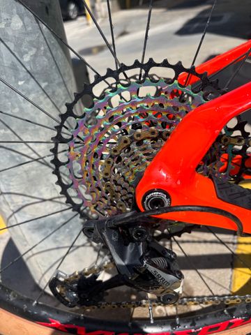Used Orbea OIZ M30 2019 2019 Mountainbike, Red, 27.5, 29 — image 2 of 10
