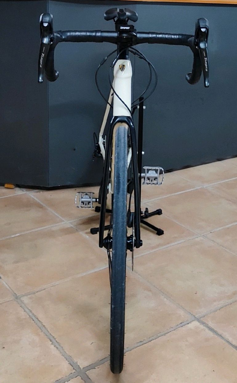 Used Trek Domane AL 4 Gen 3 2023 2023 Road & Gravel, White — image 2 of 4