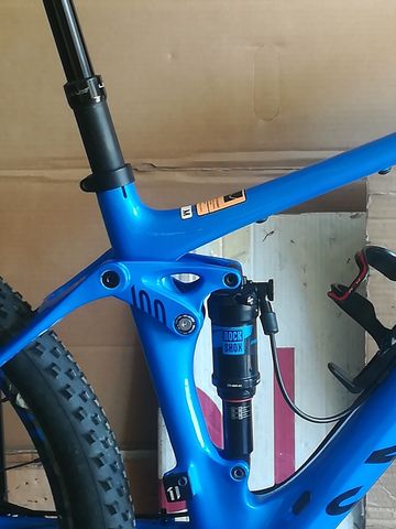 Brugt Canyon Lux CF 9.0 Pro Race Team 2018 2018 Mountainbike — billede 4 af 7