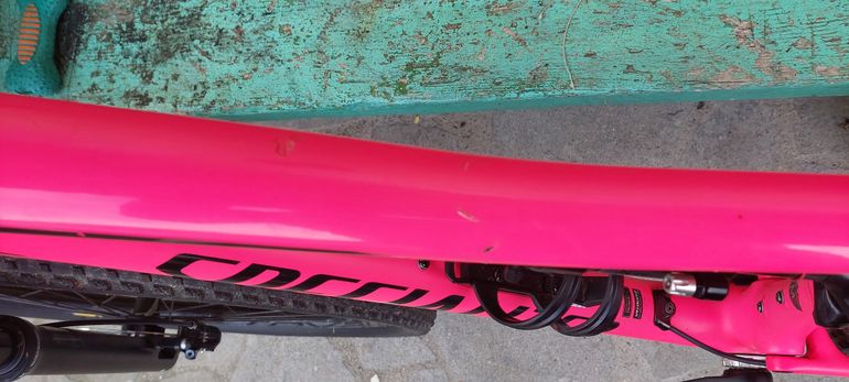 Used Specialized Specialized Epic Comp Carbon 1x 29” Rosa Fluo/nero 2017 Mountainbike, Rot — image 9 of 9