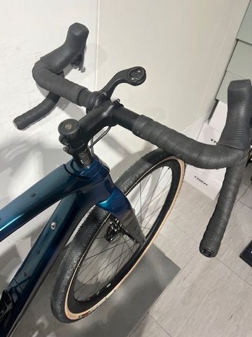 Used Trek Checkpoint SRAM Rival eTap AXS 2024 Road & Gravel, Green — image 3 of 12