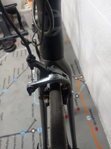 Używany Cannondale Caad Shimano Ultegra Di2 2018 Road & Gravel — zdjęcie 4 z 5