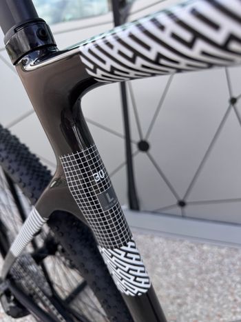 Used Scott Addict Gravel 30 2025 Road & Gravel, Black — image 8 of 16