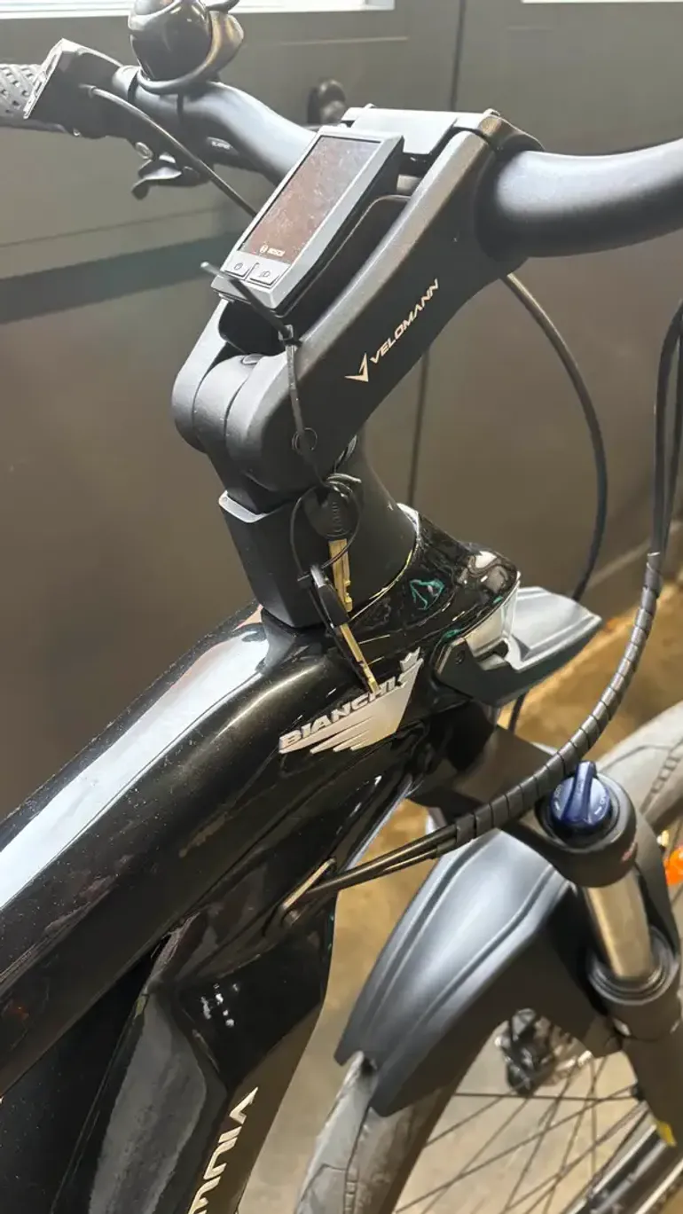 Bianchi E-Omnia T-Type 2023 Mountainbike d'occasion — image 3 sur 4