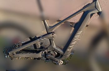Canyon Strive:ON CFR Underdog 2023 Frameset 2023 Mountainbike usato, Nero — immagine 6 di 7
